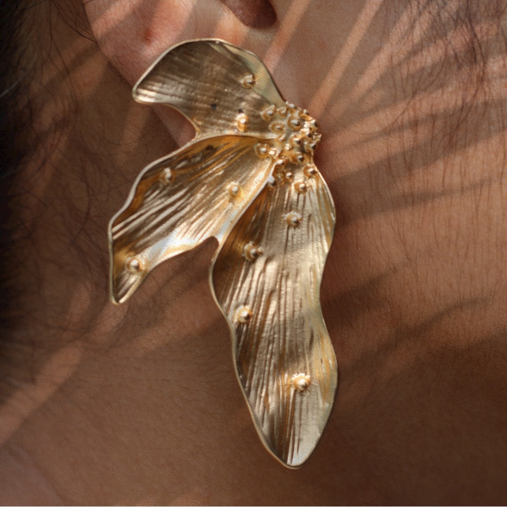 ✨3for$38  New Anthro Lotus Flower Drop Earring - Picture 12 of 14